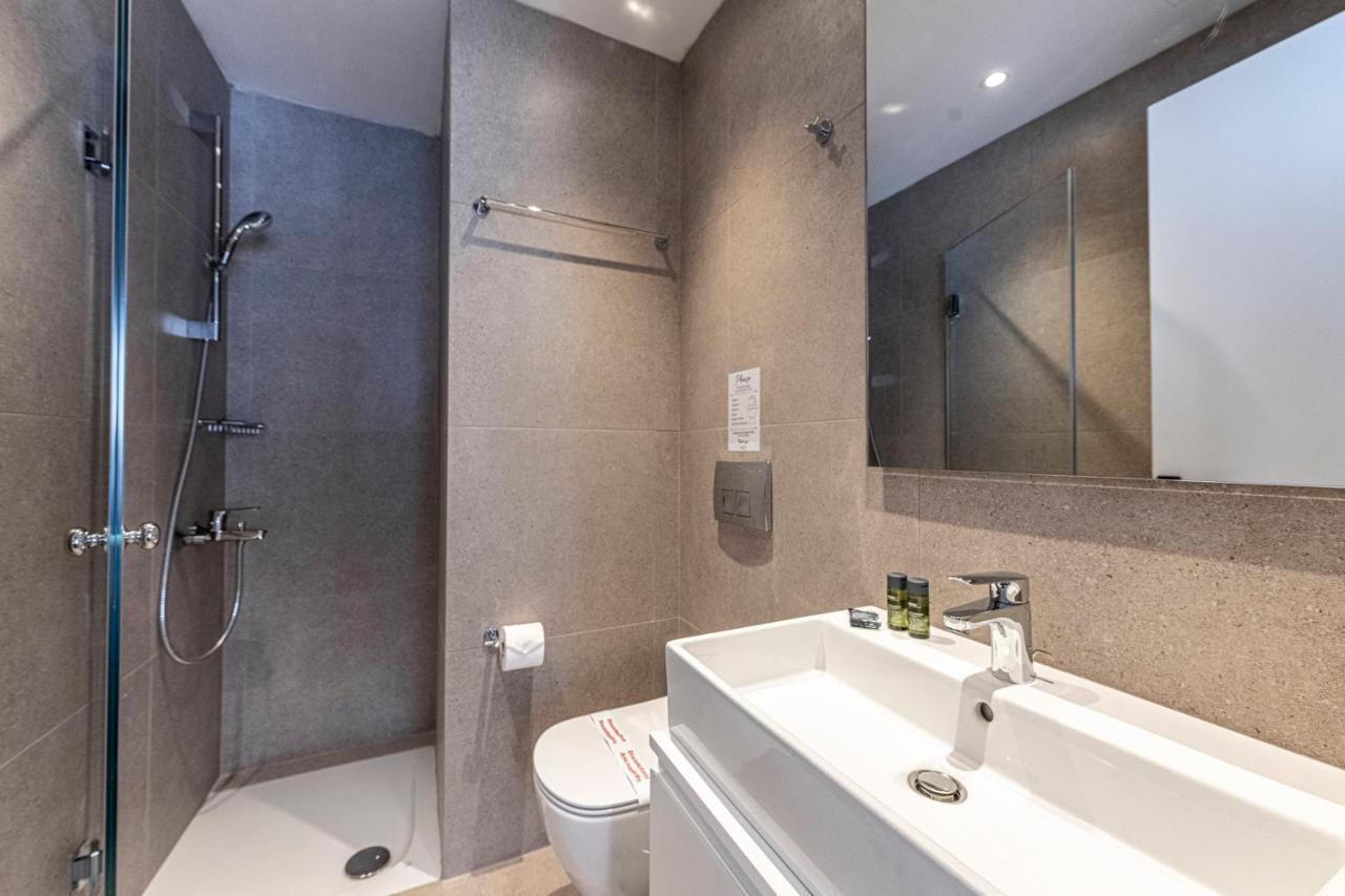 Phaedrus Living Executive Kriel Suites 001 Athens Ngoại thất bức ảnh